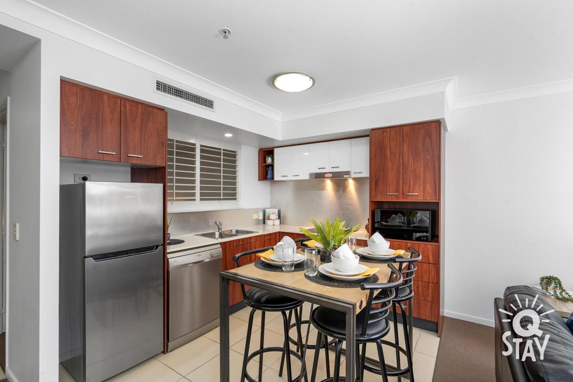 Chevron Renaissance Surfers Paradise Mid Week Madness Deal - Q Stay Gold Coast Exterior foto