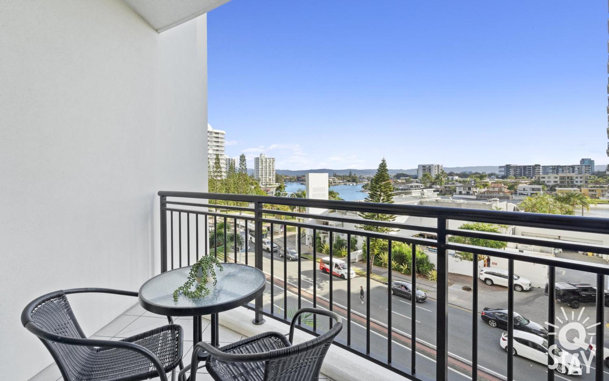Chevron Renaissance Surfers Paradise Mid Week Madness Deal - Q Stay Gold Coast Exterior foto