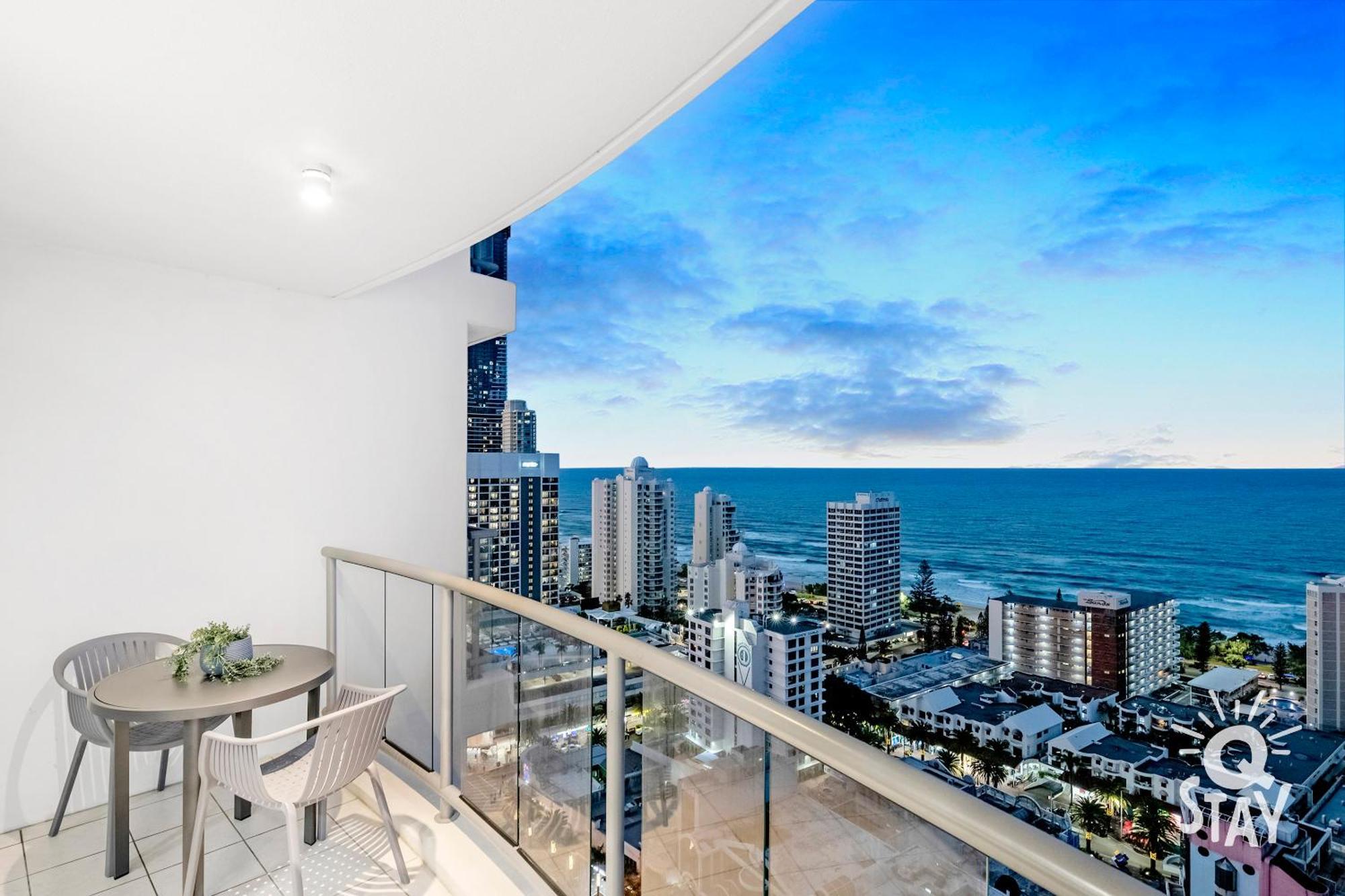 Chevron Renaissance Surfers Paradise Mid Week Madness Deal - Q Stay Gold Coast Exterior foto
