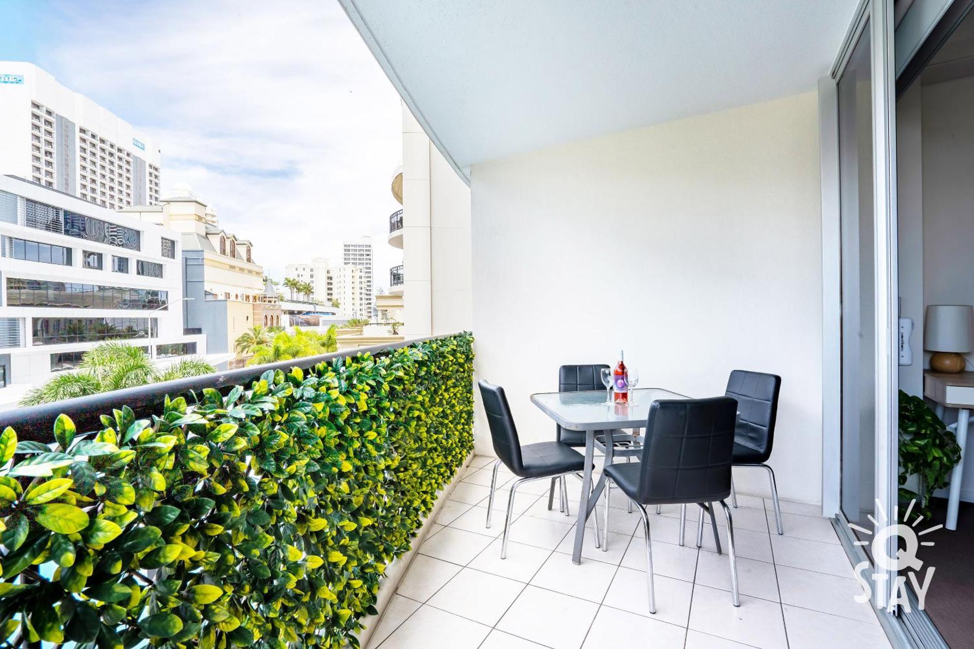 Chevron Renaissance Surfers Paradise Mid Week Madness Deal - Q Stay Gold Coast Exterior foto