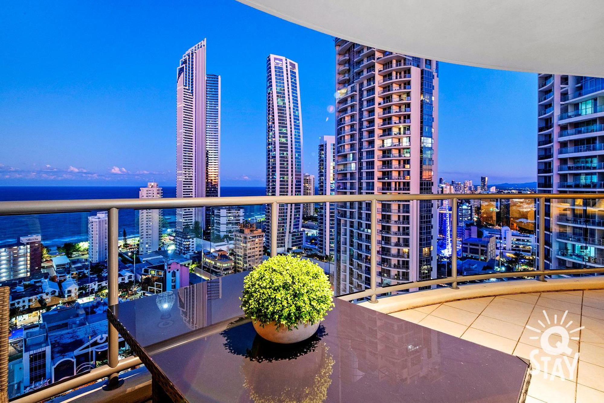 Chevron Renaissance Surfers Paradise Mid Week Madness Deal - Q Stay Gold Coast Exterior foto