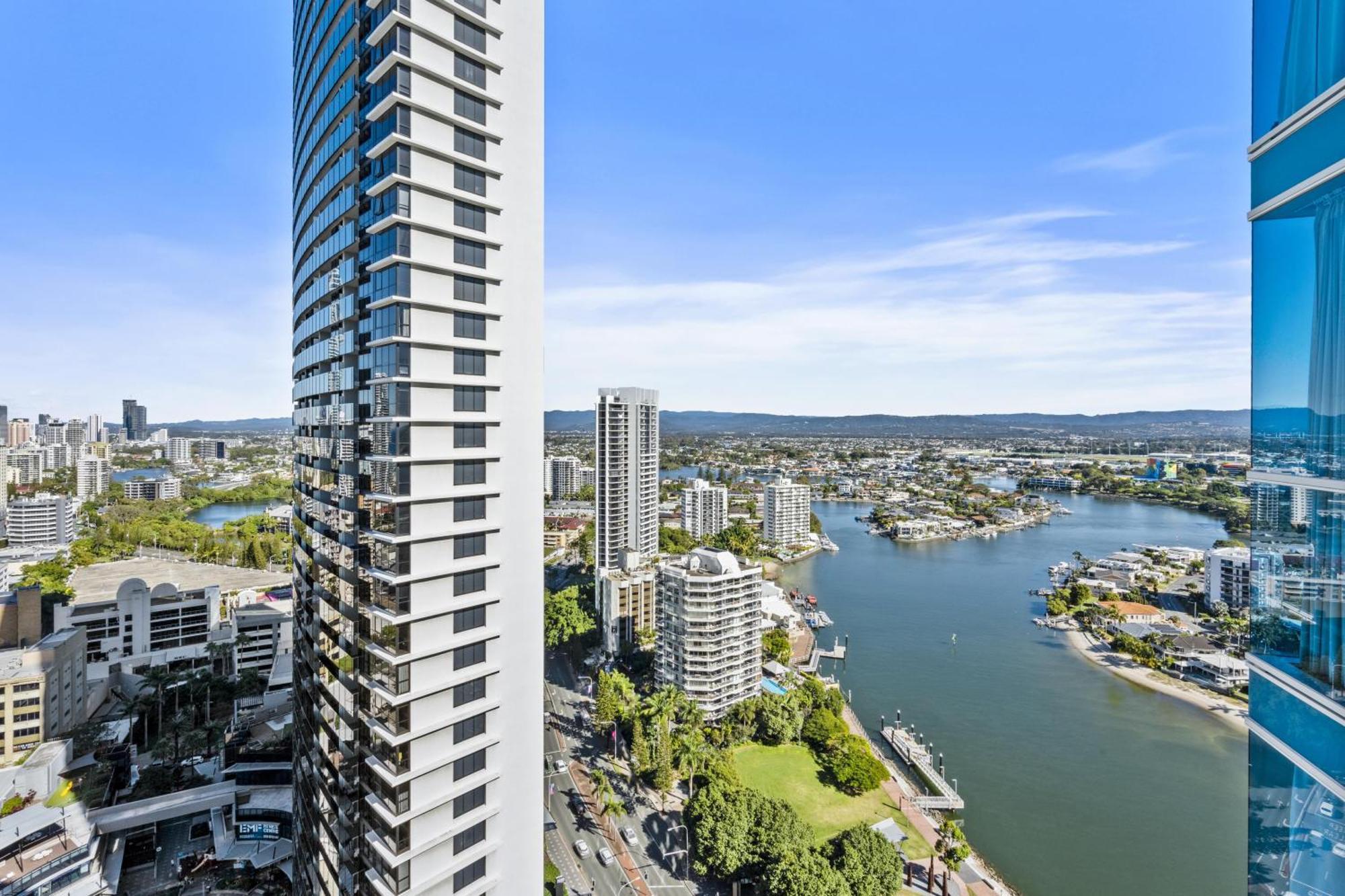 Chevron Renaissance Surfers Paradise Mid Week Madness Deal - Q Stay Gold Coast Exterior foto